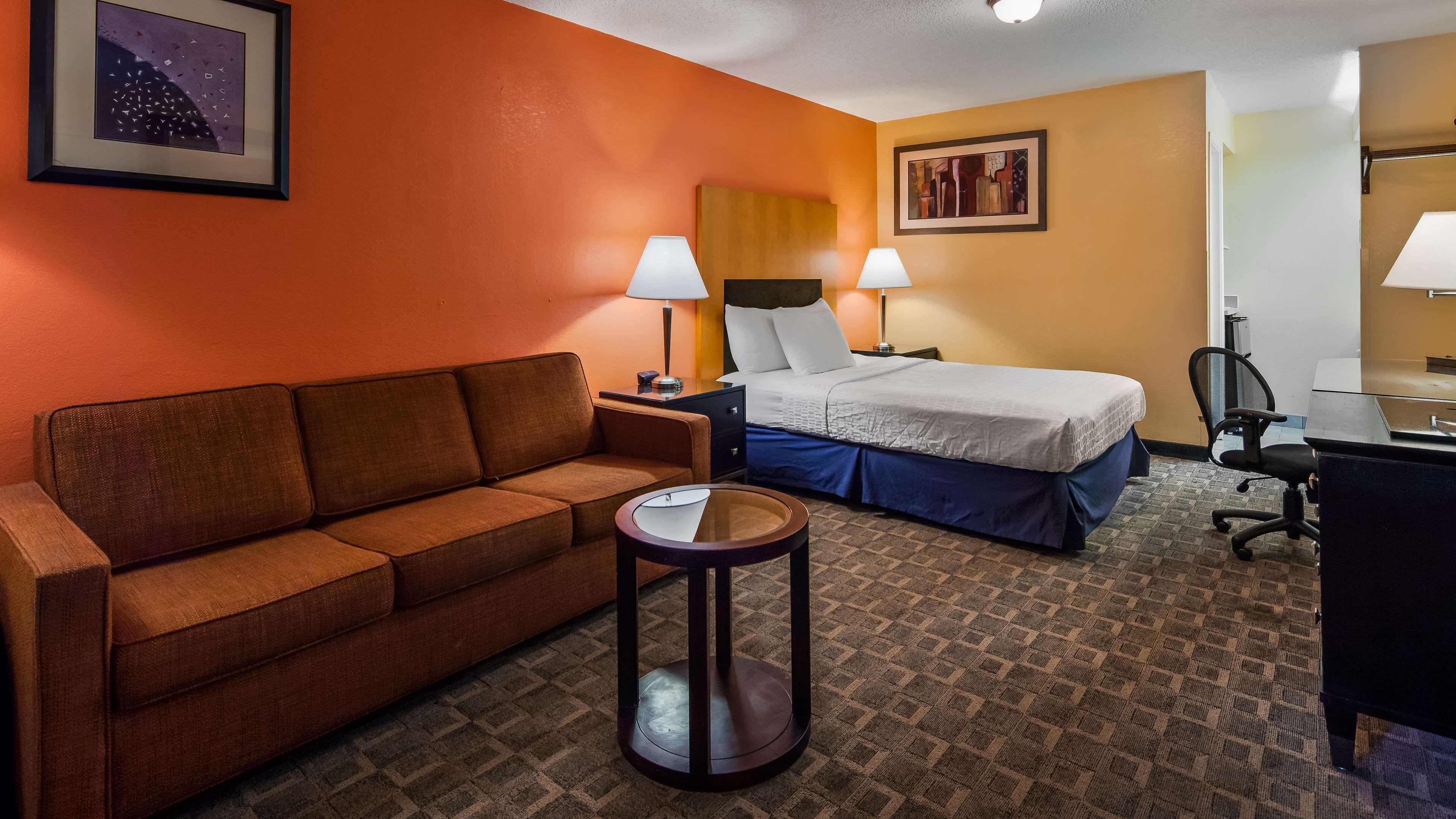 Quality Inn & Suites Fayetteville I-95 Exterior foto