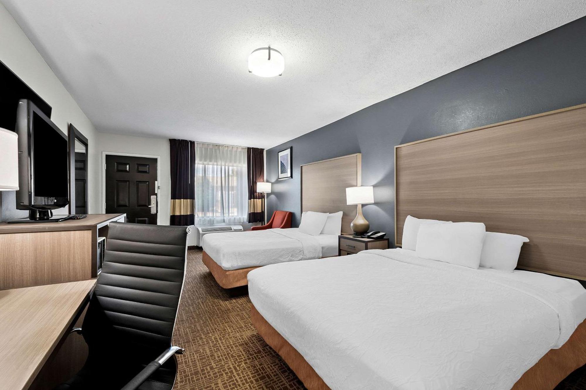 Quality Inn & Suites Fayetteville I-95 Exterior foto